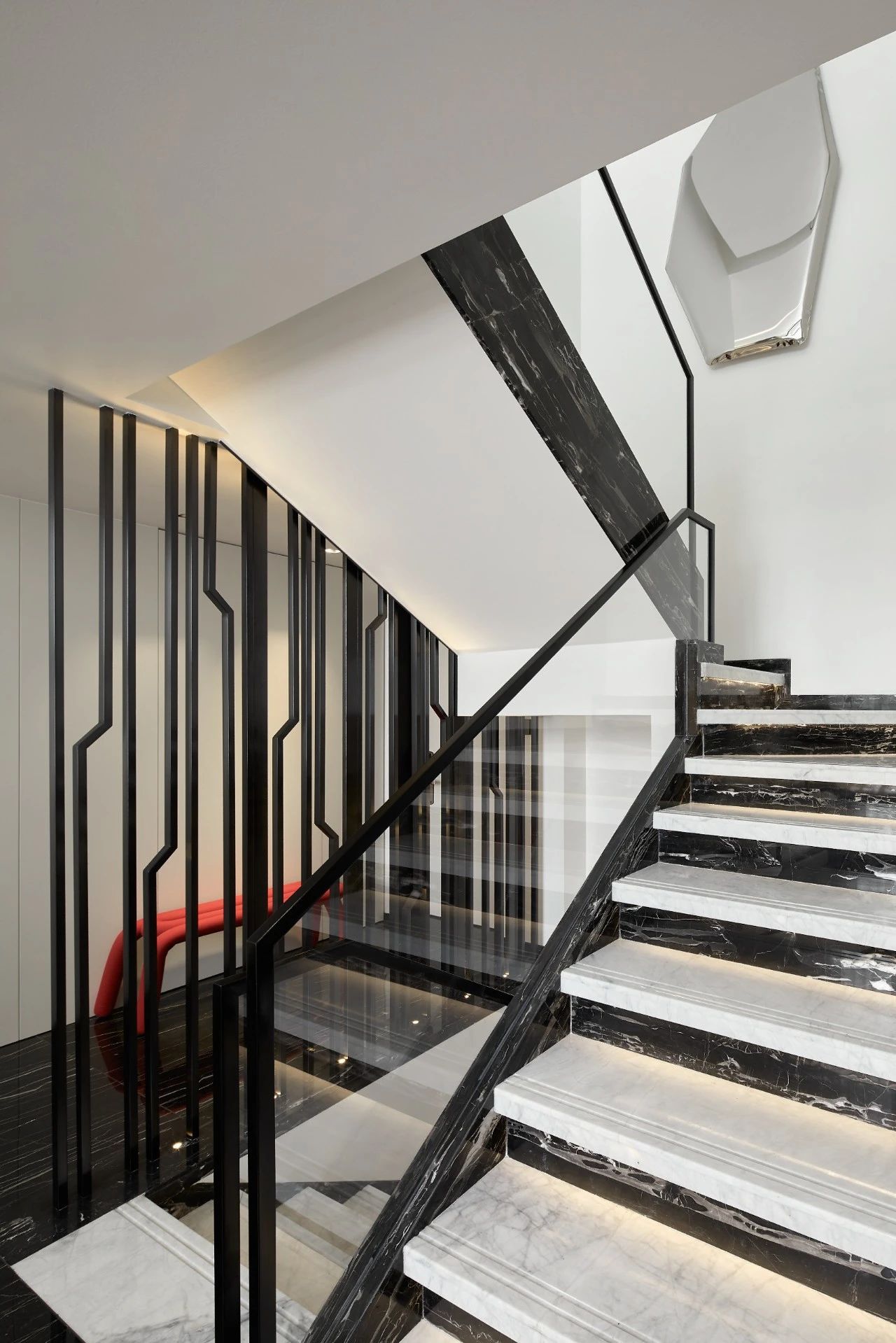 小户型阁楼楼梯装修设计效果图 – 设计本装修效果图